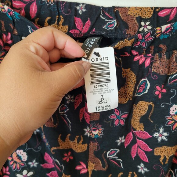 Torrid Leopard Leaves Sleep Shorts 3X - Picture 4 of 6